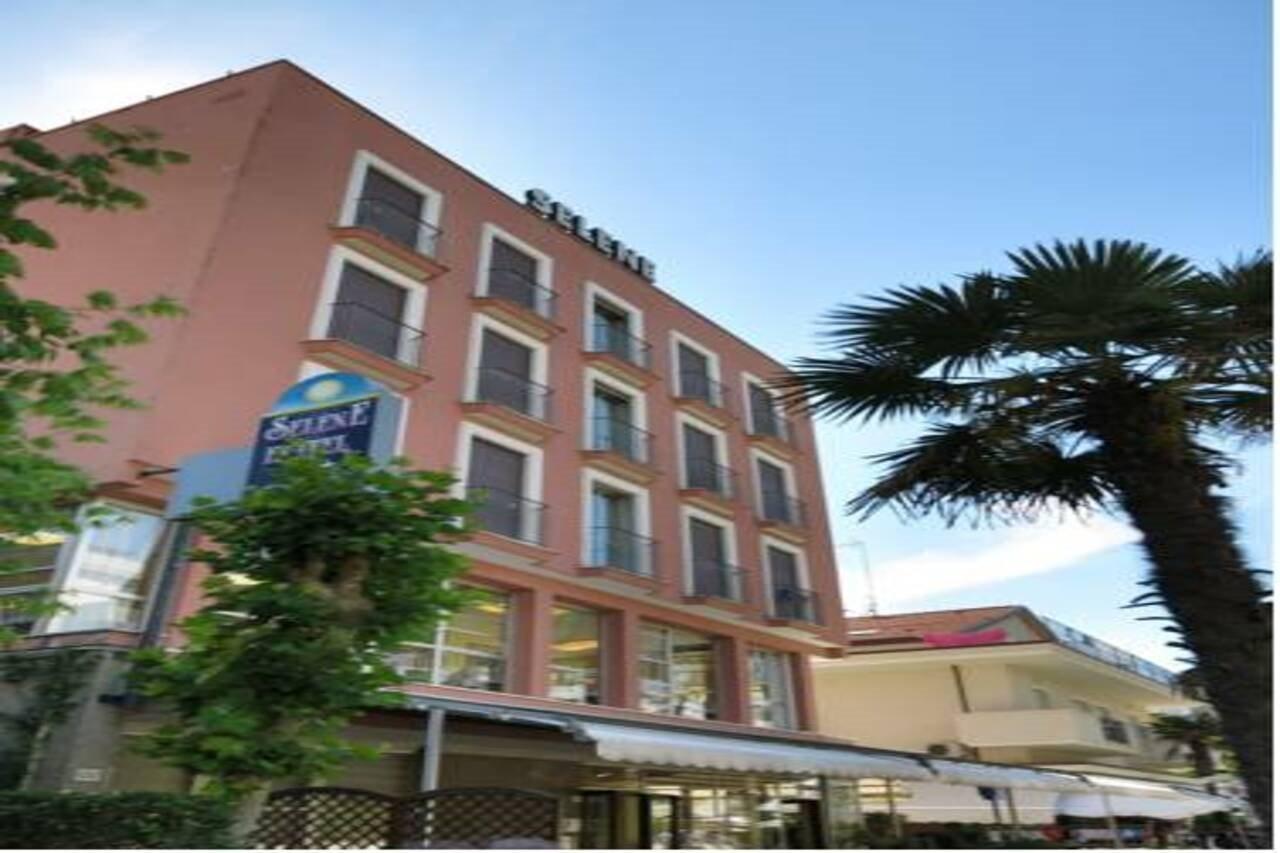 Hotel Selene - Vista Mare リッチョーネ エクステリア 写真