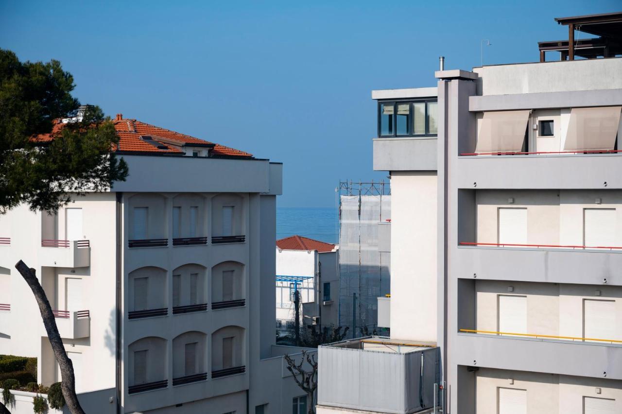 Hotel Selene - Vista Mare リッチョーネ エクステリア 写真