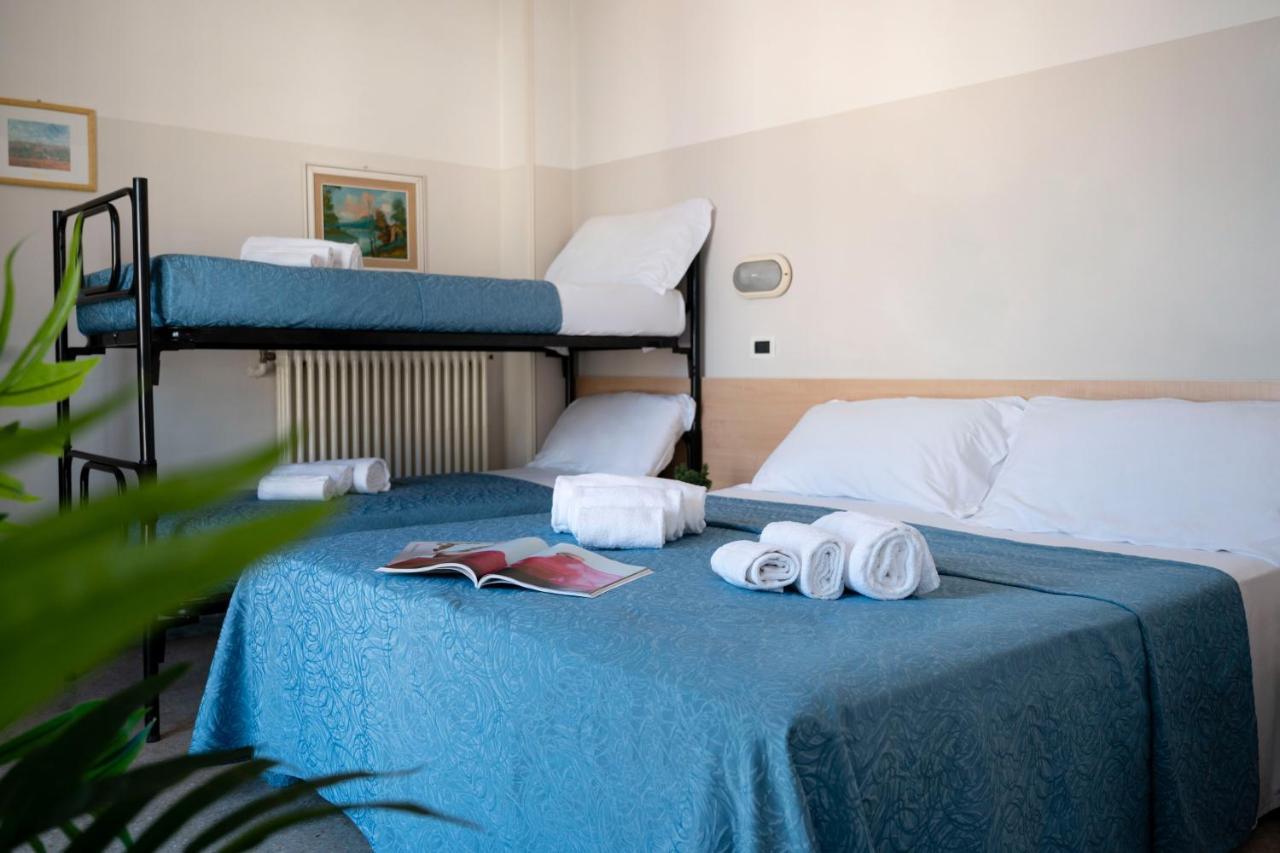 Hotel Selene - Vista Mare リッチョーネ エクステリア 写真