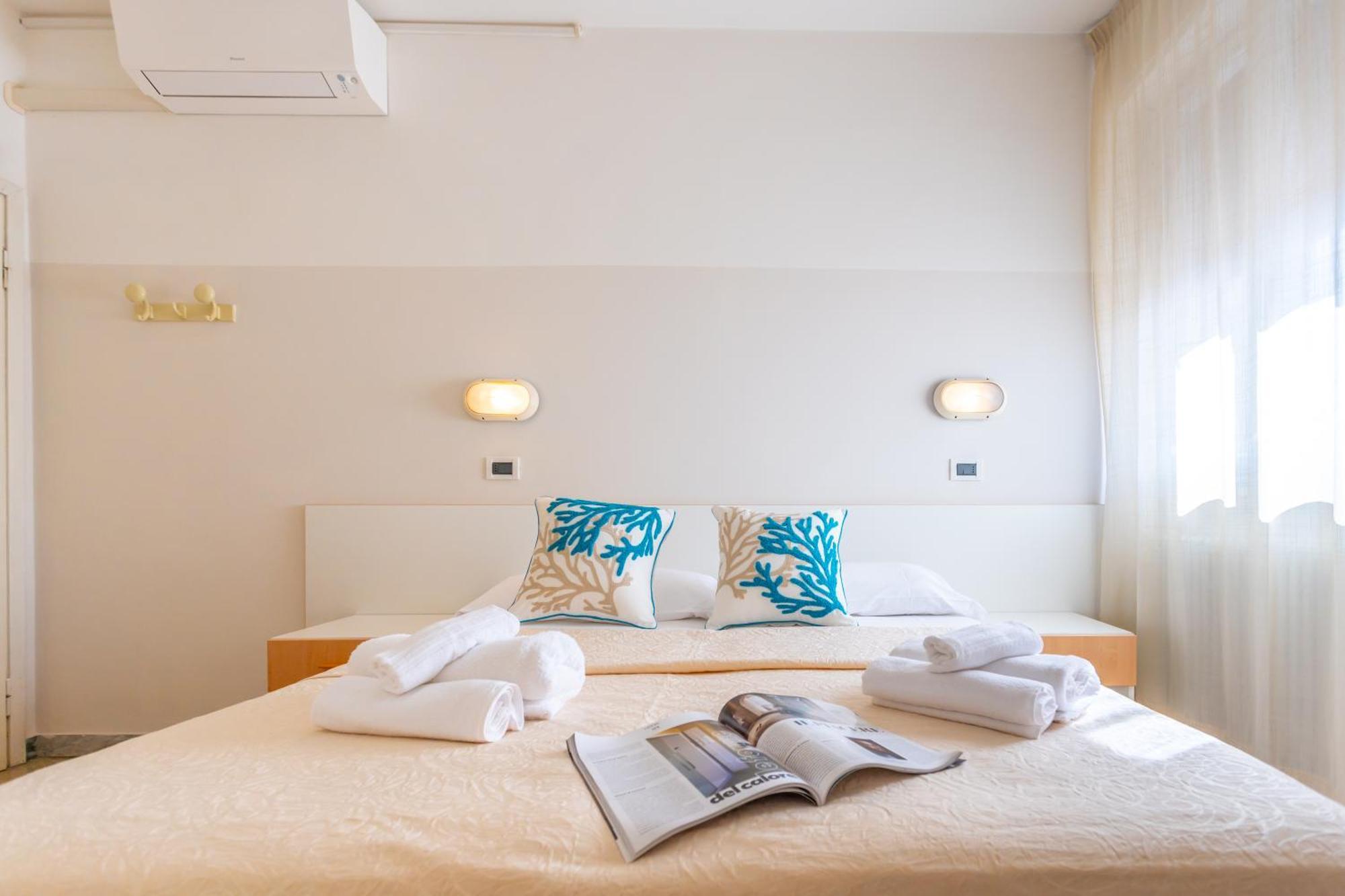 Hotel Selene - Vista Mare リッチョーネ エクステリア 写真